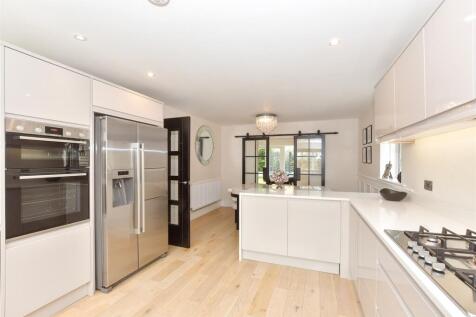 Kitchen/Breakfast Area