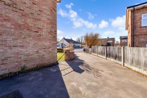 Driveway/Parking