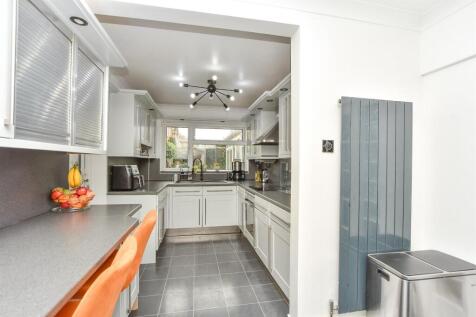 Kitchen/ Breakfast Room