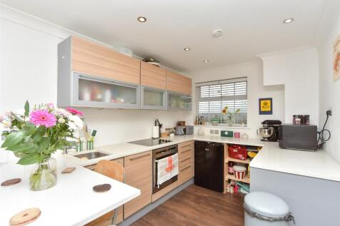 Kitchen/ Living Area