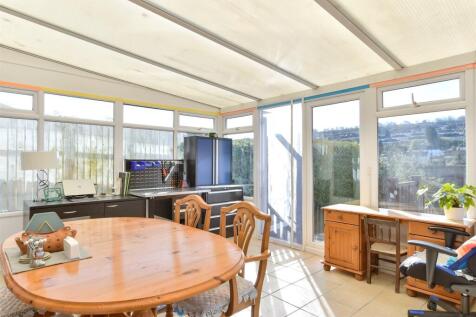 Conservatory/ Dining Room