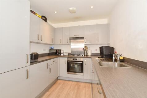 Kitchen/ Dining Room