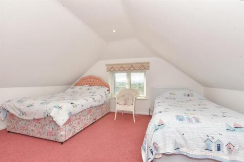 Sitting Room/ Bedroom