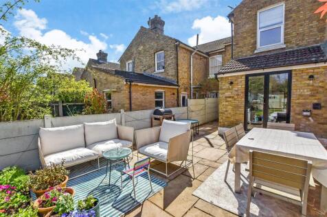 Patio / Decking