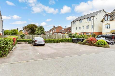 Driveway/Parking