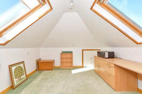 Bedroom 5/ Study