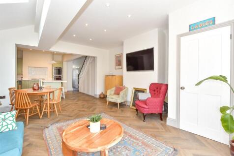 Dining/Family Area