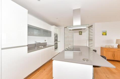 Kitchen / Living Room
