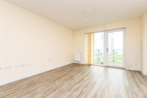 Lounge / Kitchen