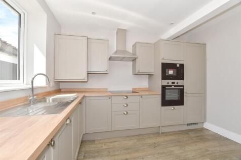 Lounge/Kitchen