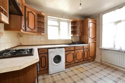 Kitchen/ Dining Room