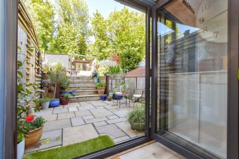 External Lifestyle Photograph