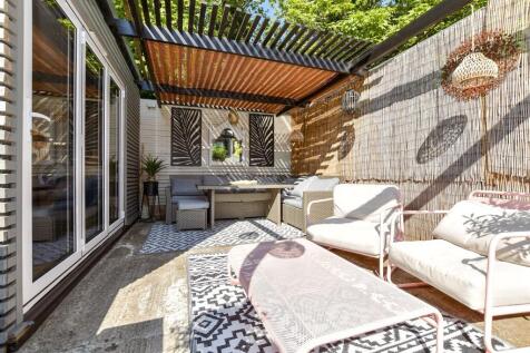 Patio / Decking