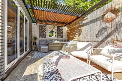 Patio / Decking