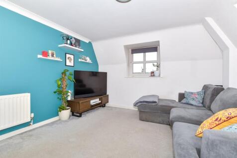 Kitchen/Lounge/ Dining Area
