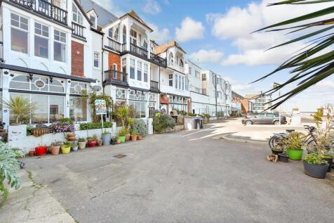 Driveway/Parking