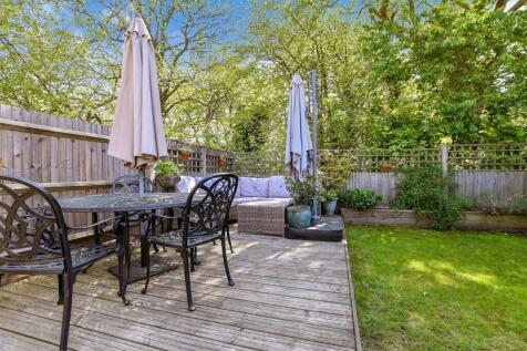Patio / Decking