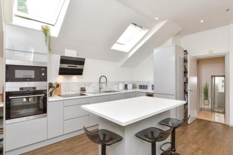 Kitchen/ Living Room
