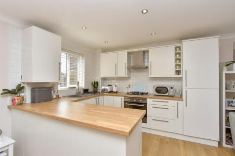 Kitchen/ Living Area