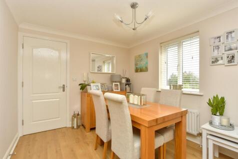 Kitchen/ Living Area