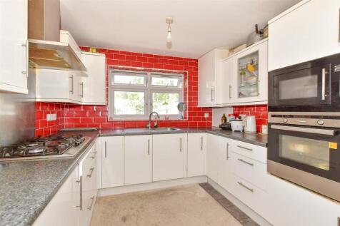 Kitchen/ Breakfast Room