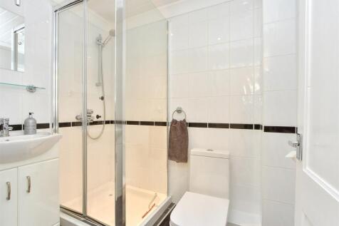Annexe Shower Room