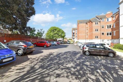 Driveway/Parking