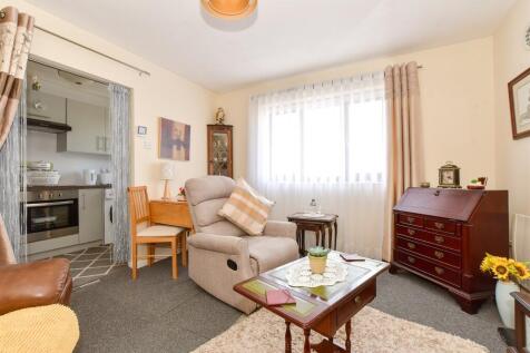 Lounge/ Dining Room