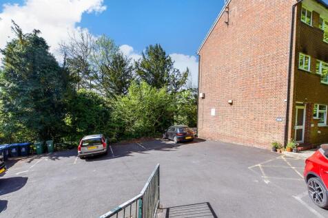 Driveway/Parking