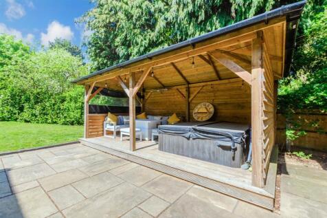 Workshop/Outbuildings
