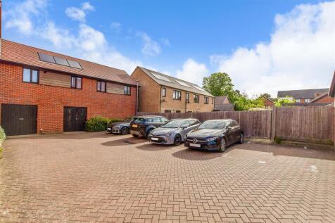 Driveway/Parking