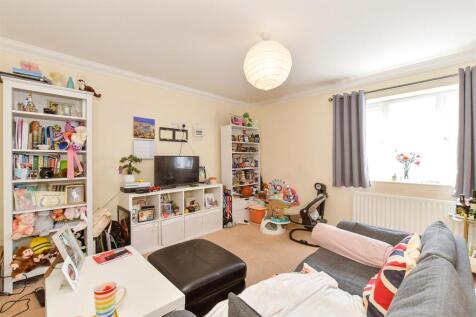 Lounge/ Kitchen