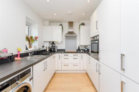 Lounge/Kitchen