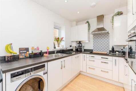 Lounge/Kitchen