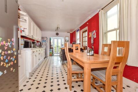 Kitchen/ Breakfast Room