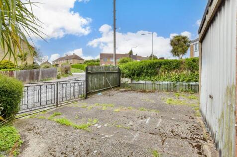 Driveway/Parking