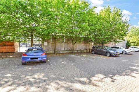 Driveway/Parking
