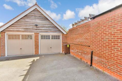 Tandem Garage