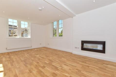 Kitchen/ Lounge