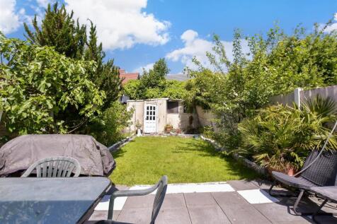 Patio / Decking