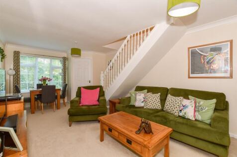 Lounge/ Dining Room