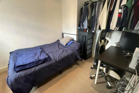 Bed 2 (2)