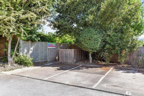 Driveway/Parking