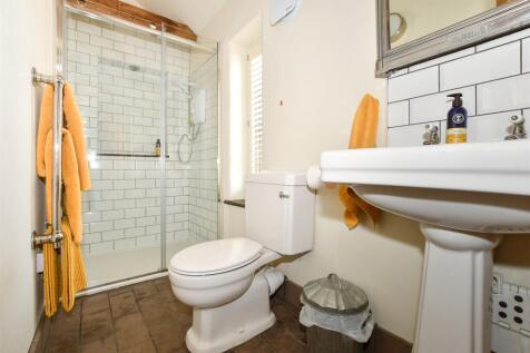 Cottage Shower Room