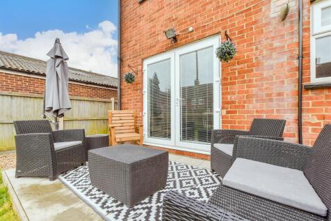 Patio / Decking