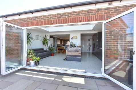 External Lifestyle Photograph