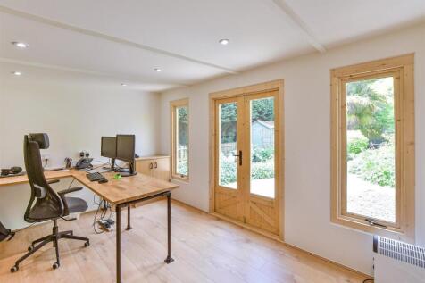 Workshop/Outbuildings