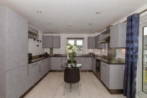 Kitchen/Living Area