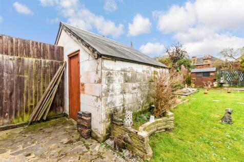 Workshop/Outbuildings