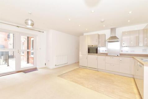 Lounge/ Kitchen